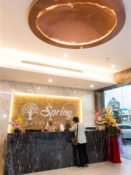 Spring Season Hotel Muar Exterior photo